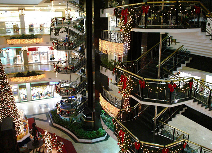 13º (Décimo terceiro) salário e os PJs - Shopping decorado para o Natal